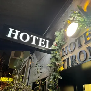 Hotel Tirona 